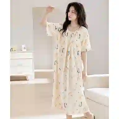 莫代尔 带胸垫不跑杯小清新简约休闲时尚舒适亲肤短袖睡裙 女款 杏色