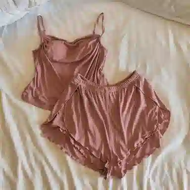 莫代尔 素色时尚舒适亲肤带胸垫防凸点吊带衫短裤可外穿睡衣套装 女款