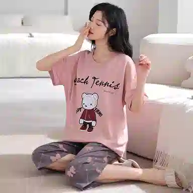 莫代尔 字母小熊印花舒适圆领上衣蝴蝶结七分裤睡衣套装 女款 粉色