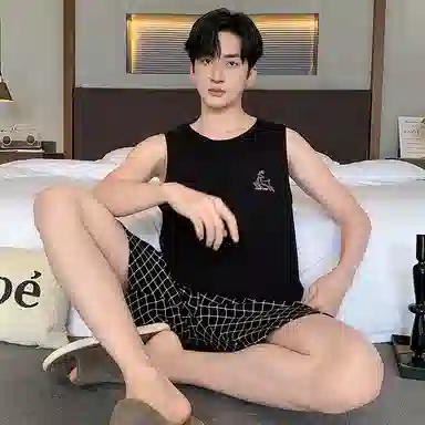 莫代尔 轻熟风气质时尚个性圆领套头舒适柔软亲肤细腻宽松休闲无束缚背心短裤可外穿家居服睡衣套装 男款