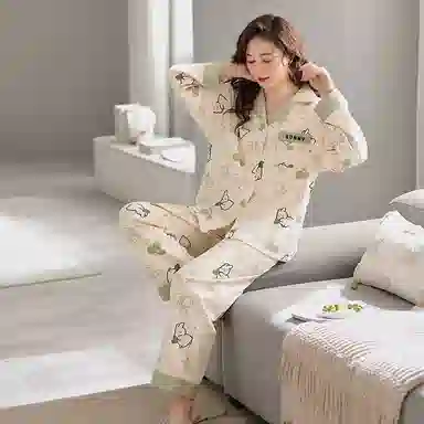 莫代尔 亲肤舒适开衫翻领长袖长裤甜美满印卡通兔可外穿睡衣套装 女款 杏色