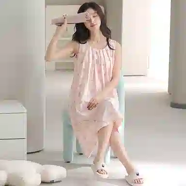 莫代尔 百搭圆领休闲简约舒适柔软亲肤甜美带胸垫防凸点无袖睡裙 女款 粉色