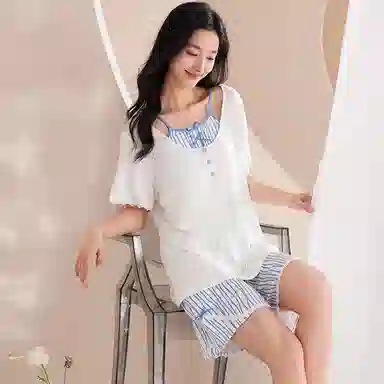 莫代尔 简洁休闲轻盈舒适圆领可外穿轻柔亲肤透气细腻带胸垫防凸点短袖三分裤睡衣套装 女款 蓝色