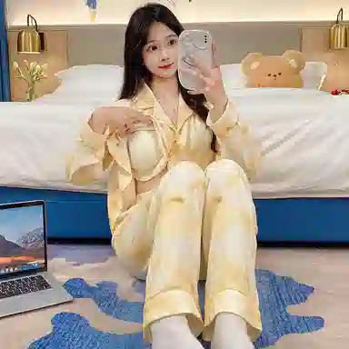 莫代尔 简约亲肤带胸垫防凸点翻领开衫长袖时尚可外穿长裤睡衣套装 女 杏色