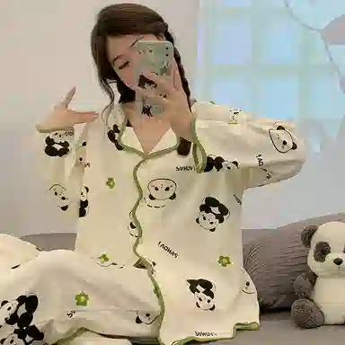 莫代尔 柔软亲肤卡通熊满印时尚长袖长裤开衫翻领家居服可外穿睡衣套装 女款 杏色
