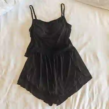 莫代尔 素色时尚舒适亲肤带胸垫防凸点吊带衫短裤可外穿睡衣套装 女款