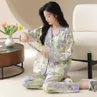 莫代尔 舒适亲肤开衫翻领长袖长裤韩版满印甜美时尚家居服可外穿睡衣套装 女款 杏色