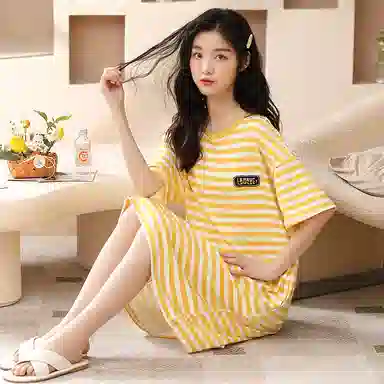 莫代尔 简约亲肤短袖裙带胸垫防凸可外穿透气睡裙 女款 黄白条纹
