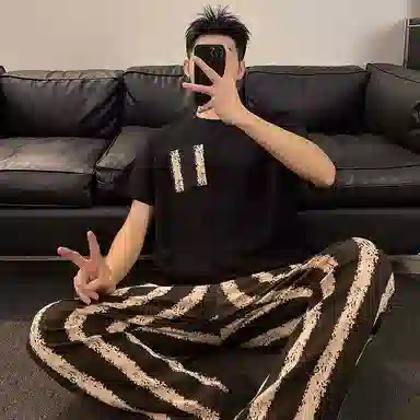 莫代尔 气质时尚宽松舒适圆领套头休闲轻盈透气百搭短袖长裤可外穿夏季睡衣套装 男款 黑色