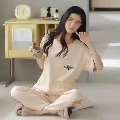 莫代尔 舒适亲肤圆领百搭轻柔短袖上衣家居服可外穿长裤睡衣套装 女款 杏色