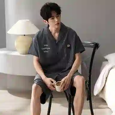 莫代尔 慵懒随性气质时尚百搭翻领开衫舒适亲肤细腻耐磨耐穿休闲简约短袖短裤两件套可外穿睡衣套装 男款