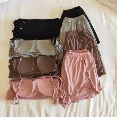 莫代尔 素色时尚舒适亲肤带胸垫防凸点吊带衫短裤可外穿睡衣套装 女款