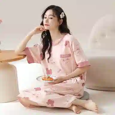 莫代尔 柔软舒适细腻透气微弹耐磨带胸垫防凸点亲肤休闲可外穿短袖睡裙 女款 淡粉色