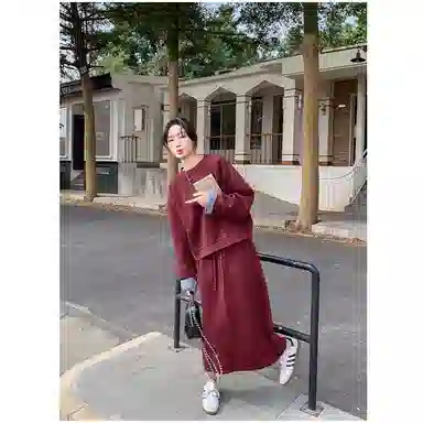 丝絮丝绸 秋季减龄慵懒感袖口拼接圆领上衣休闲半身裙两件套裙装套装 女款