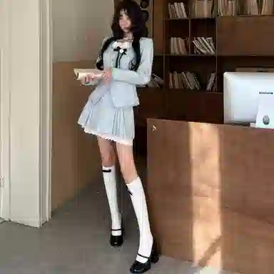 丝絮丝绸 法式千金感小香风方领短款长袖外套半身裙两件套裙装套装 女款