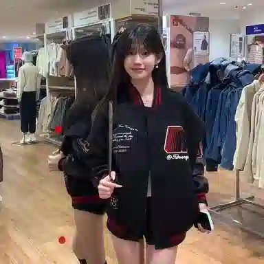丝絮丝绸 美式复古学院风棒球服春秋小众夹克截短外套 女款