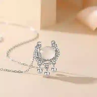CUTE DAME 999
