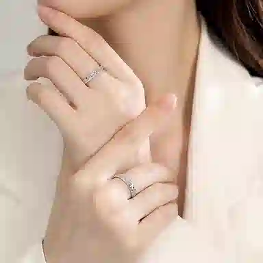 CUTE DAME 999