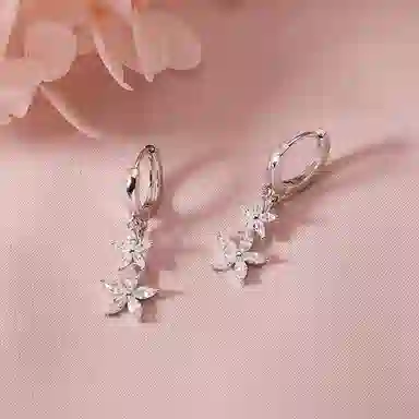 CUTE DAME S990