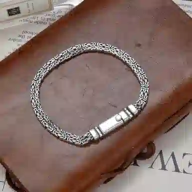 CUTE DAME 925