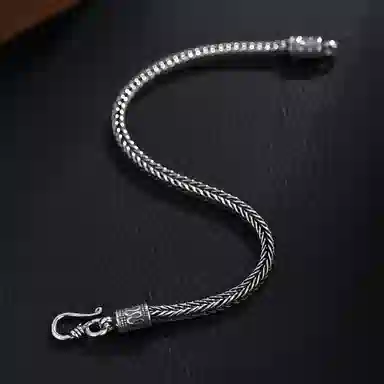 CUTE DAME 925