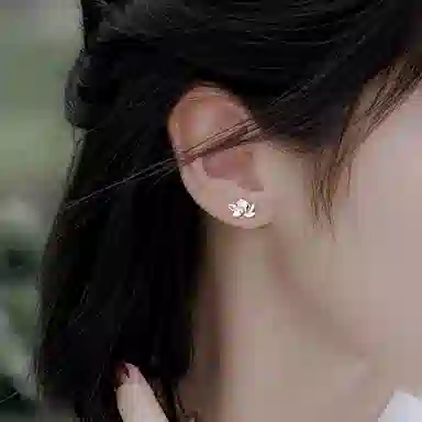 CUTE DAME 999