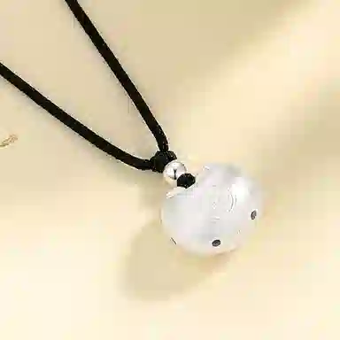 CUTE DAME 999