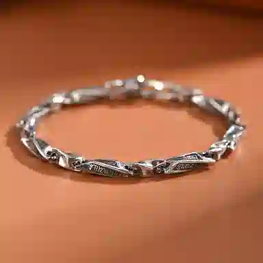 CUTE DAME 925