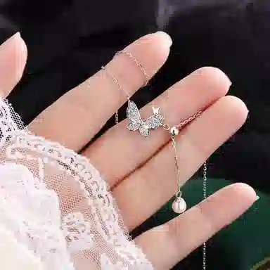 CUTE DAME 999