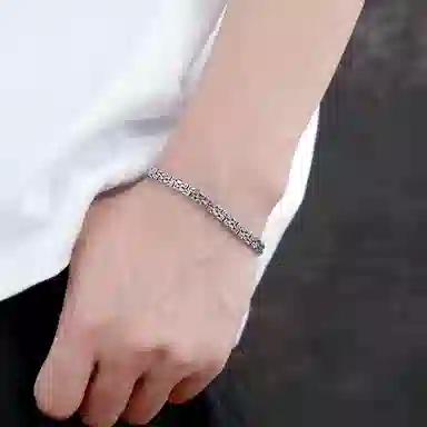 CUTE DAME 925