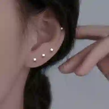 CUTE DAME 999
