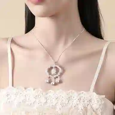 CUTE DAME 999