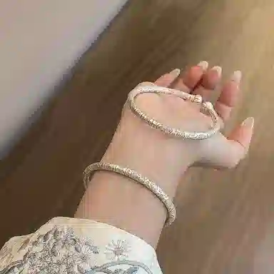 CUTE DAME S999