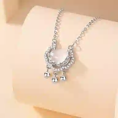 CUTE DAME 999