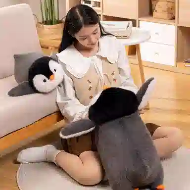 皮皮豆 趴趴企鹅崽崽 可爱软萌 柔软安抚枕 玩偶 毛绒公仔