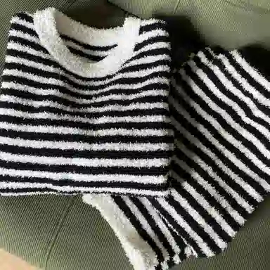 米囹 圆领条纹半边绒女秋冬季软糯糯毛绒针织大码家居服睡衣套装 女款