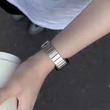 1098