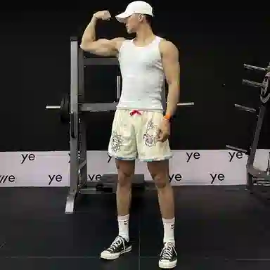 虫小绿 美式街头跑步训练健身潮流高街抽绳宽松服饰运动短裤 男女同款