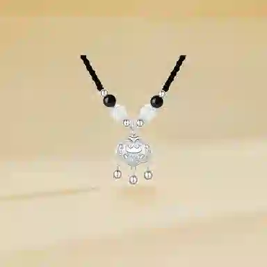999
