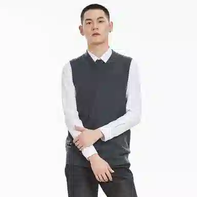 OVERPROTECTION i.t VLogo