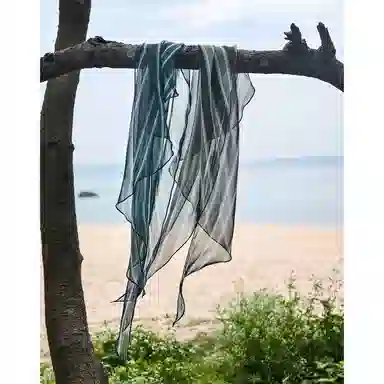 美洋 海藻条纹  潮人小道具~简约百搭三角 丝巾 女款