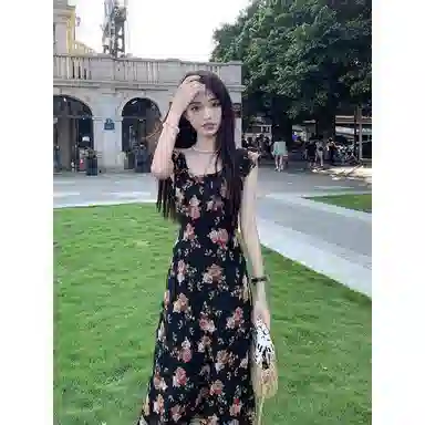 木木兔 碎花合身适中无袖连衣裙 女款