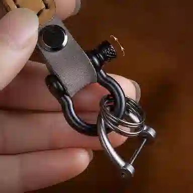 阿七 手缝头层潮品朋克风撞色简约挂绳创意精致挂件电动车车用钥匙包 牛皮 钥匙扣 男女同款情侣款