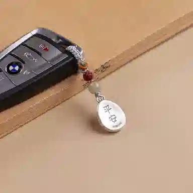 999