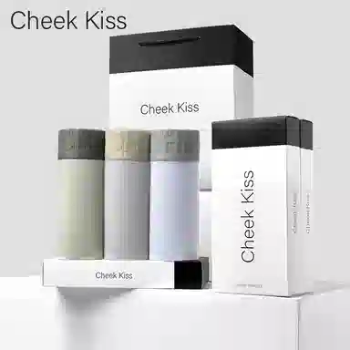 cheekkiss
