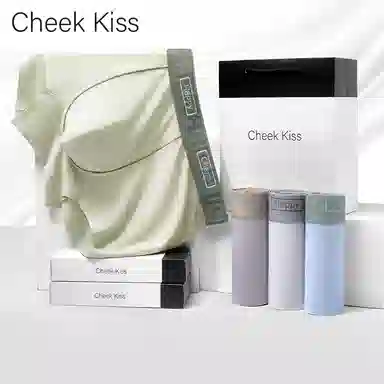cheekkiss