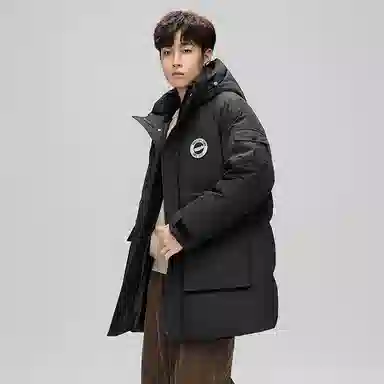 鸭鸭 休闲百搭户外防风御寒徽章保暖宽松羽绒服 男女同款
