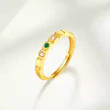 925