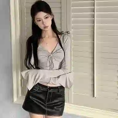 JUFU V-Neck Long Sleeve Tee