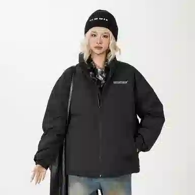 鸭鸭 基础款简约字母印花设计感青少年户外运动防风防水宽松休闲百搭舒适柔软立领高街面包保暖冬季羽绒服 男女同款